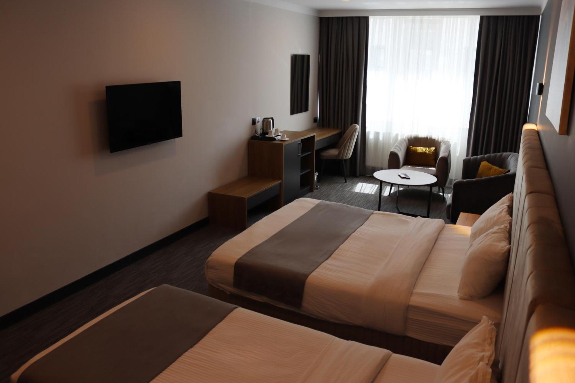 Home Plus Hotel اسطنبول المظهر الخارجي الصورة