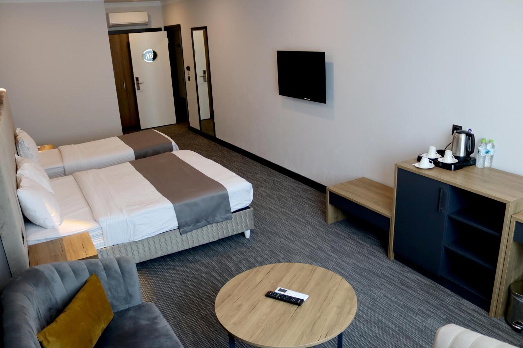 Home Plus Hotel اسطنبول المظهر الخارجي الصورة