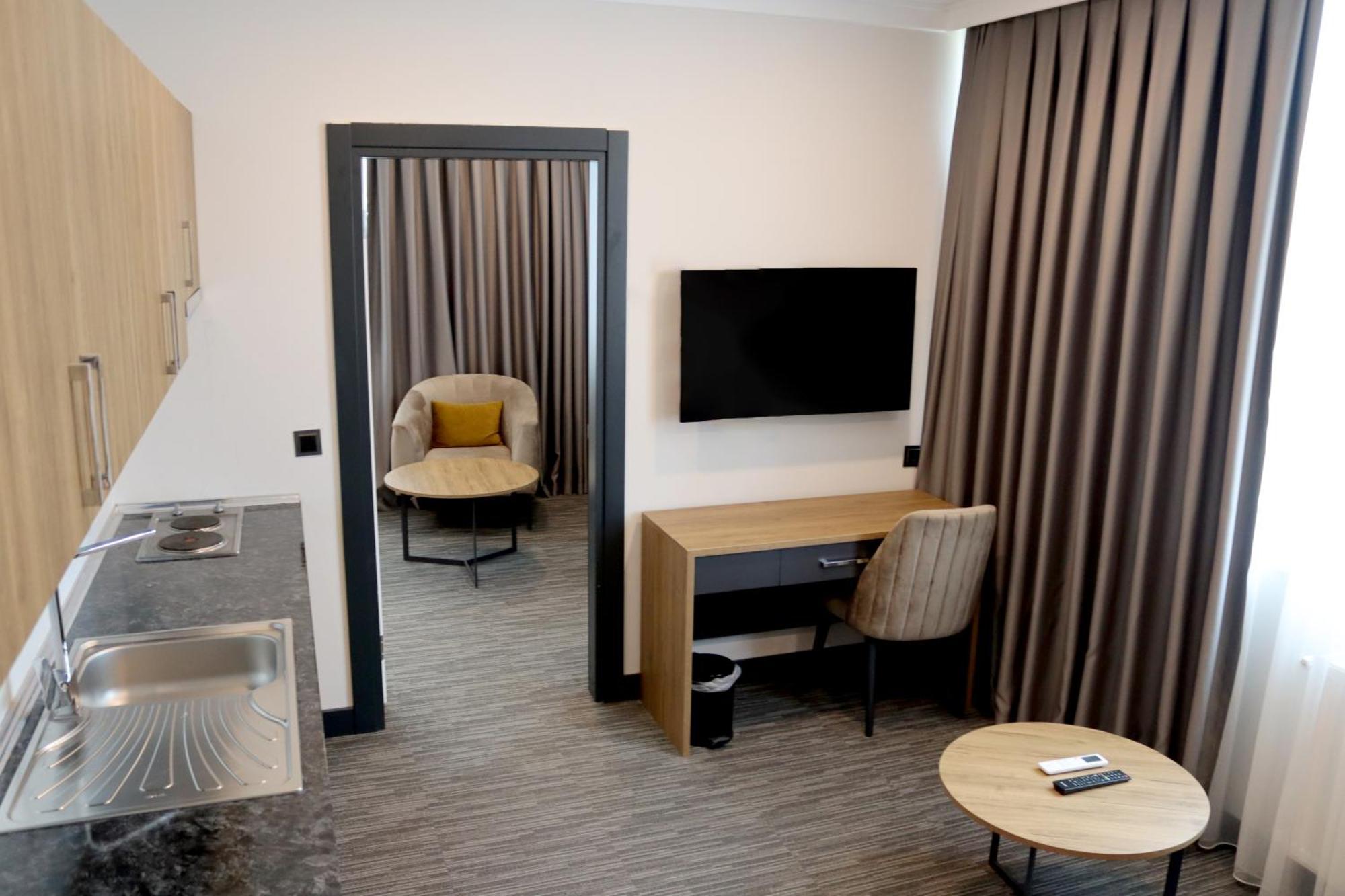Home Plus Hotel اسطنبول المظهر الخارجي الصورة