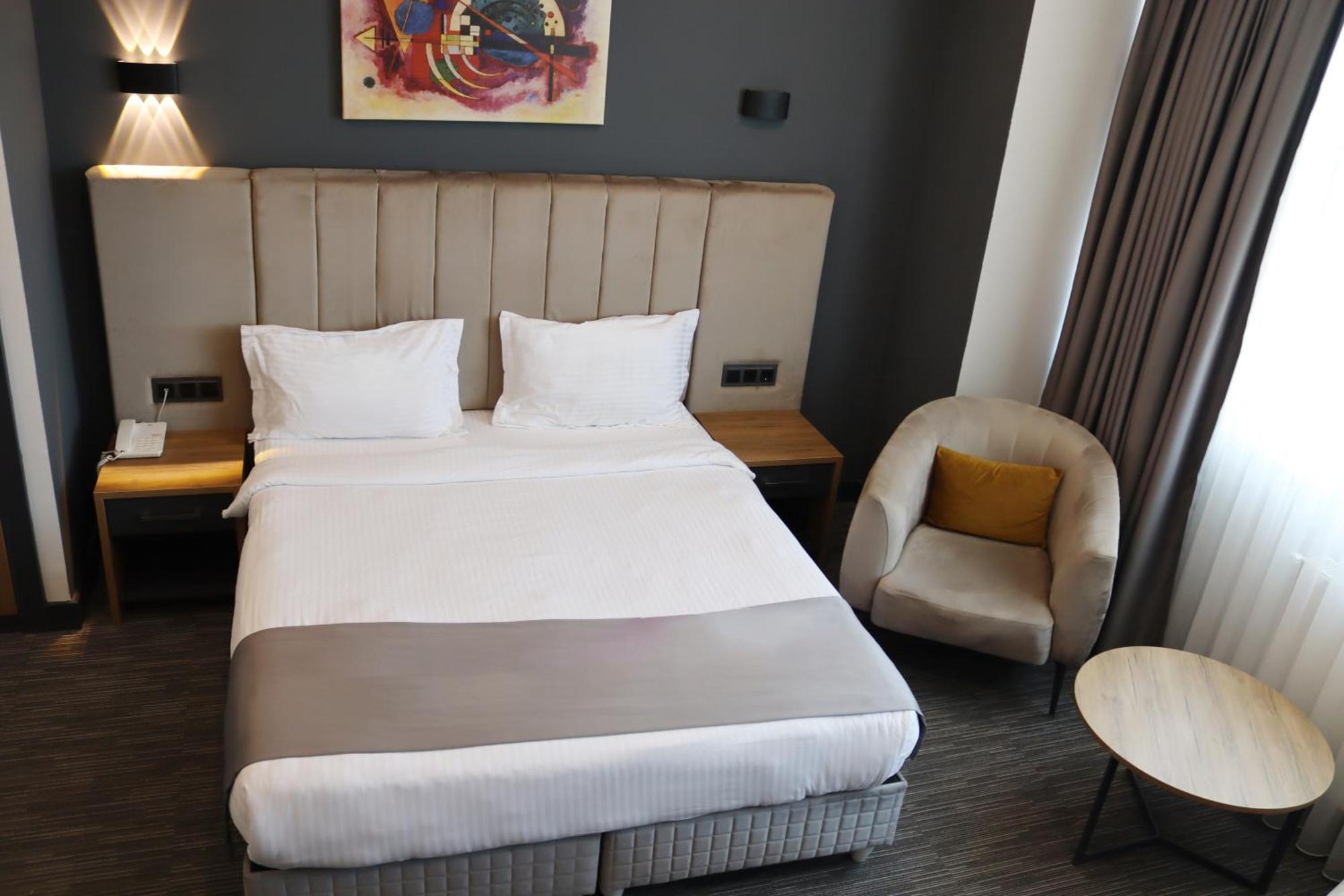 Home Plus Hotel اسطنبول المظهر الخارجي الصورة