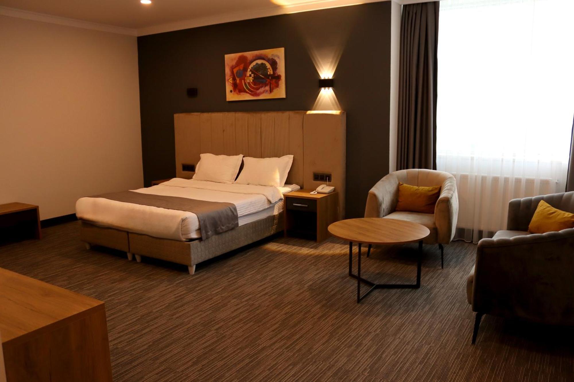 Home Plus Hotel اسطنبول المظهر الخارجي الصورة