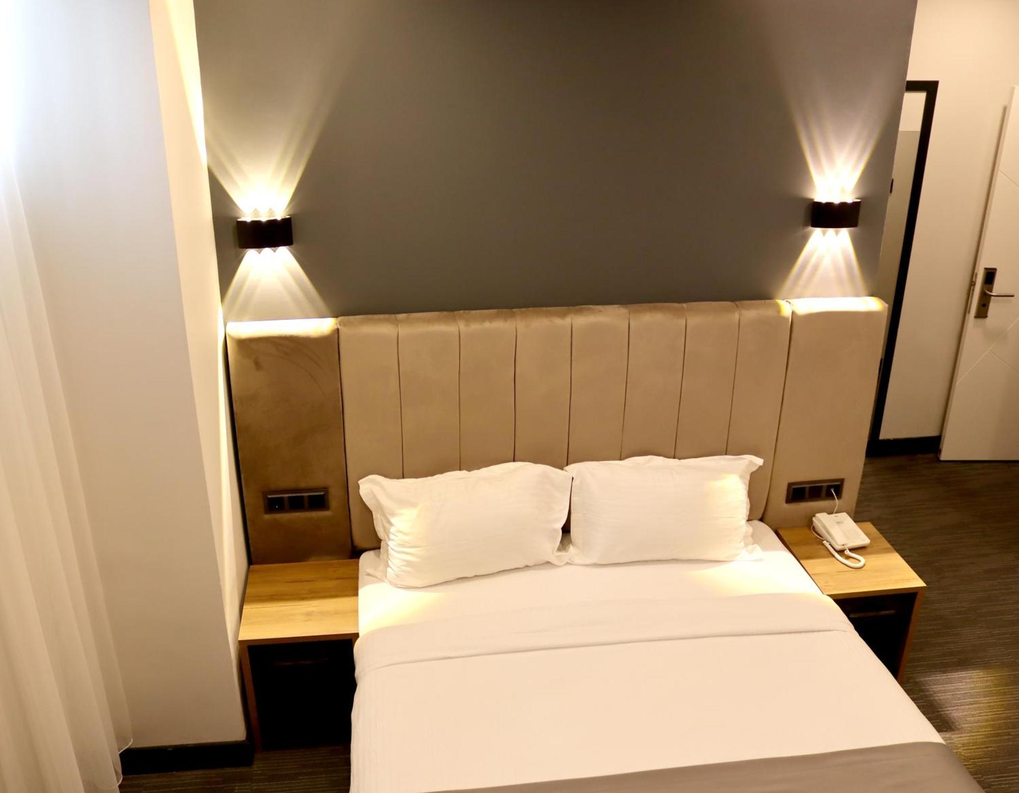 Home Plus Hotel اسطنبول المظهر الخارجي الصورة